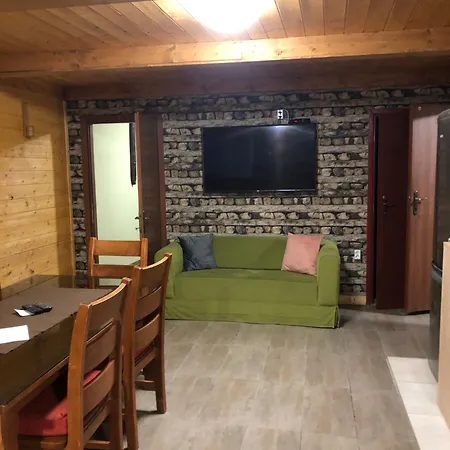 Kékház Apartman Appartamento